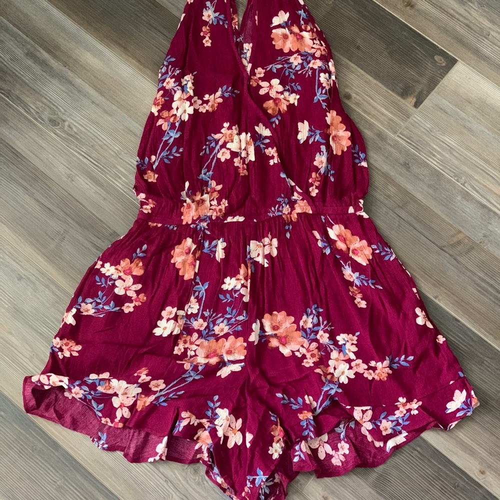 American Eagle Floral Romper